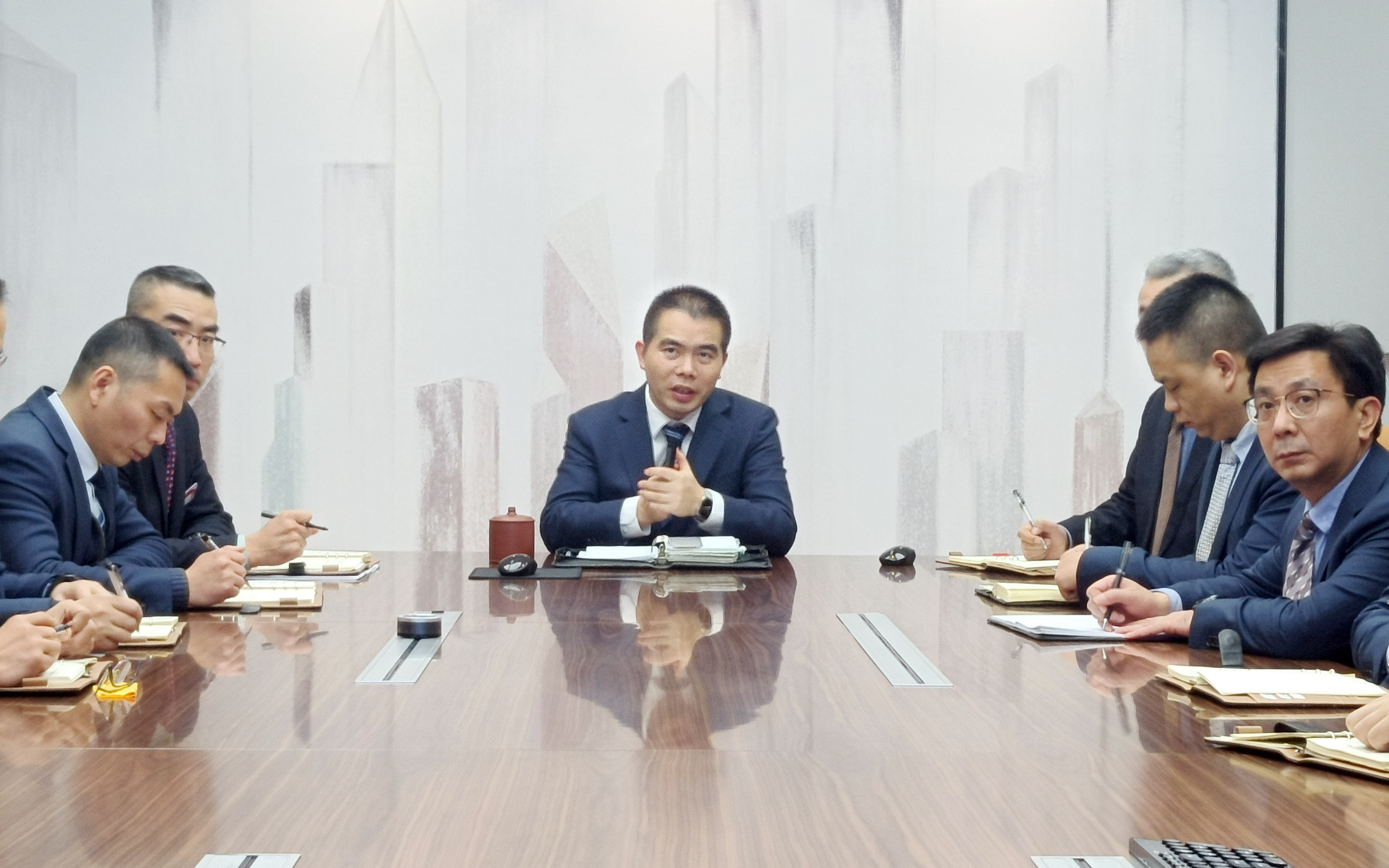 只有專業(yè)化才能抓好策劃、培訓、監(jiān)督和改善