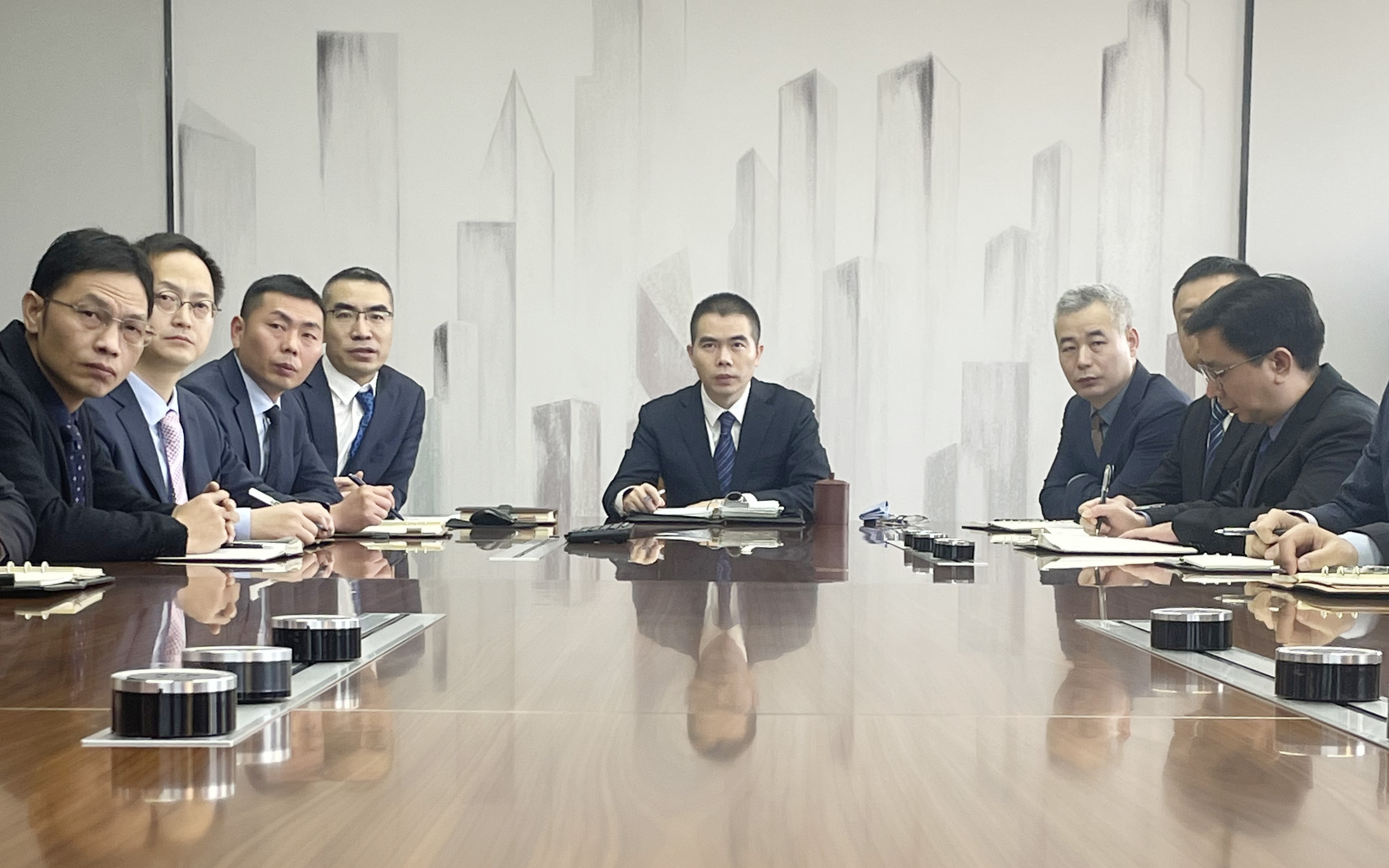 始于至誠，止于至善  